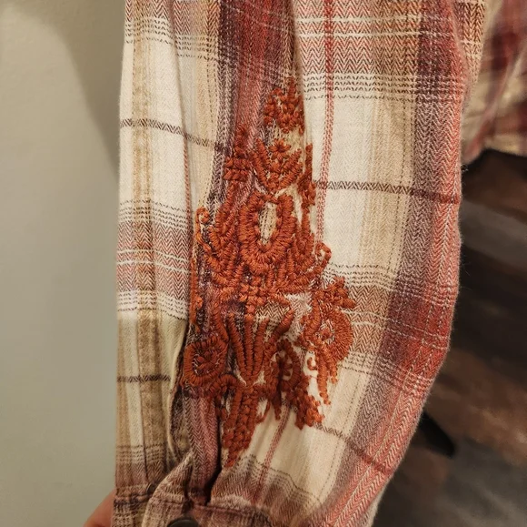 Sundance plaid blouse - Picture 5 of 13